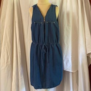 Chambray, light jean Guess dress